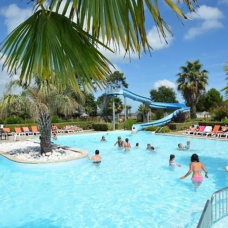 Vacancesocamping Les Viviers 4*