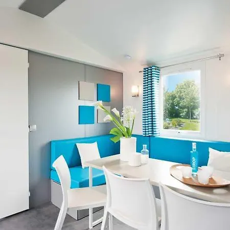 Kemping Vacancesocamping Les Viviers 4*